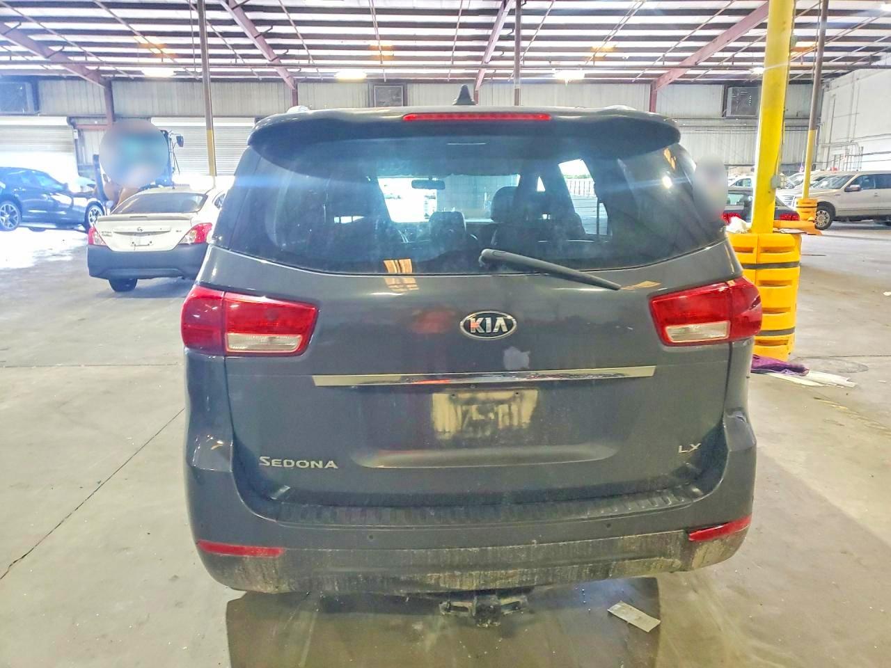 2017 KIA SEDONA