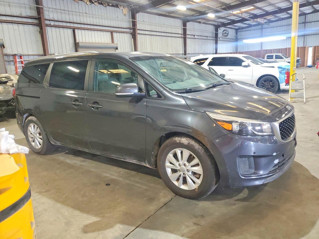 2017 KIA SEDONA