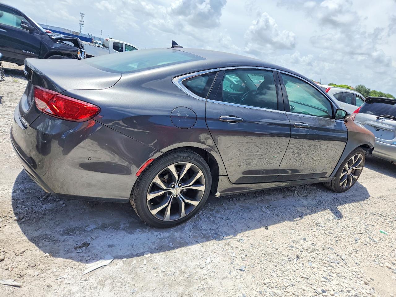 2015 CHRYSLER 200
