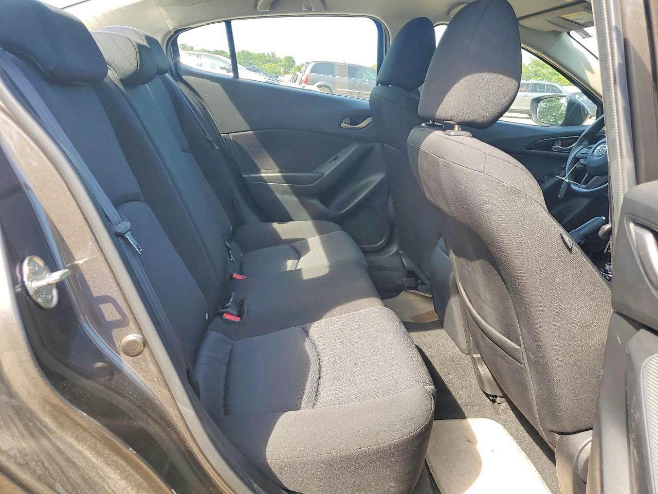 2016 MAZDA 3