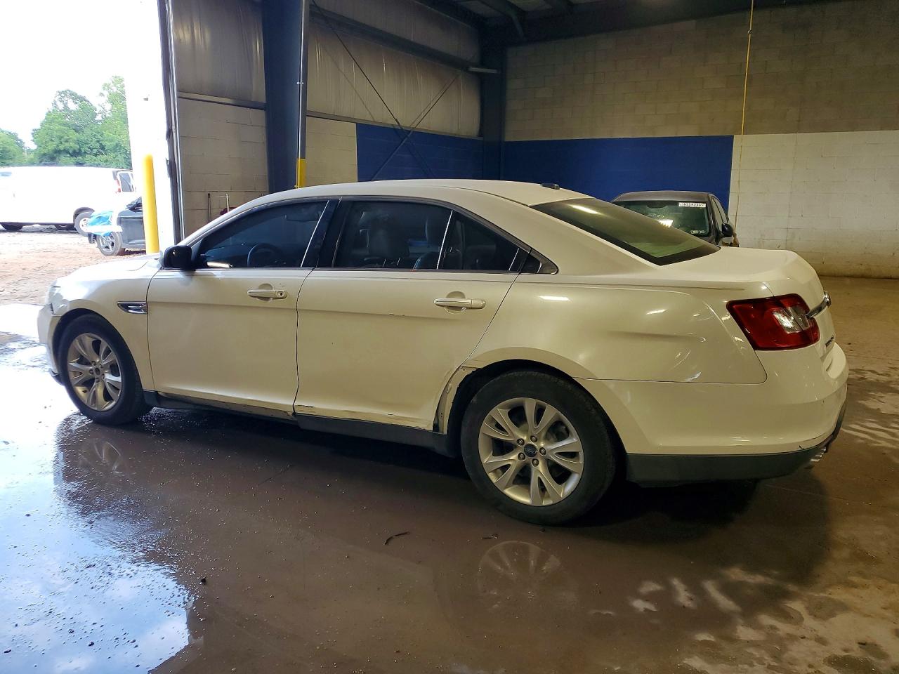 2012 FORD TAURUS