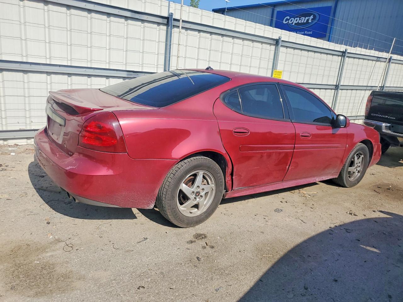 2004 PONTIAC GRANDPRIX
