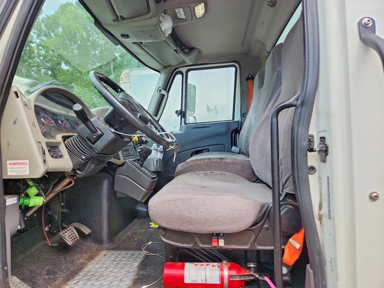 2018 INTERNATIONAL 4000 SERIE