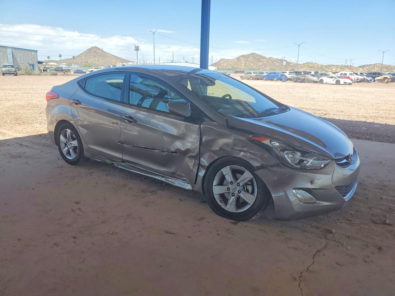 2013 HYUNDAI ELANTRA