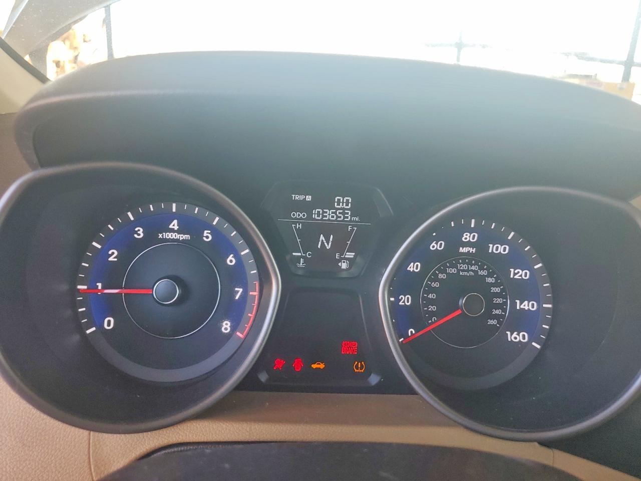 2013 HYUNDAI ELANTRA
