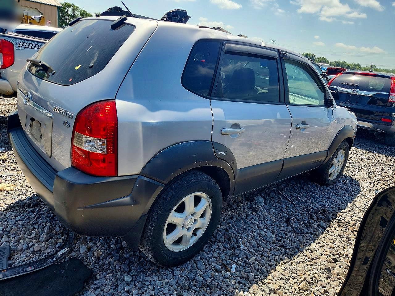 2005 HYUNDAI TUCSON