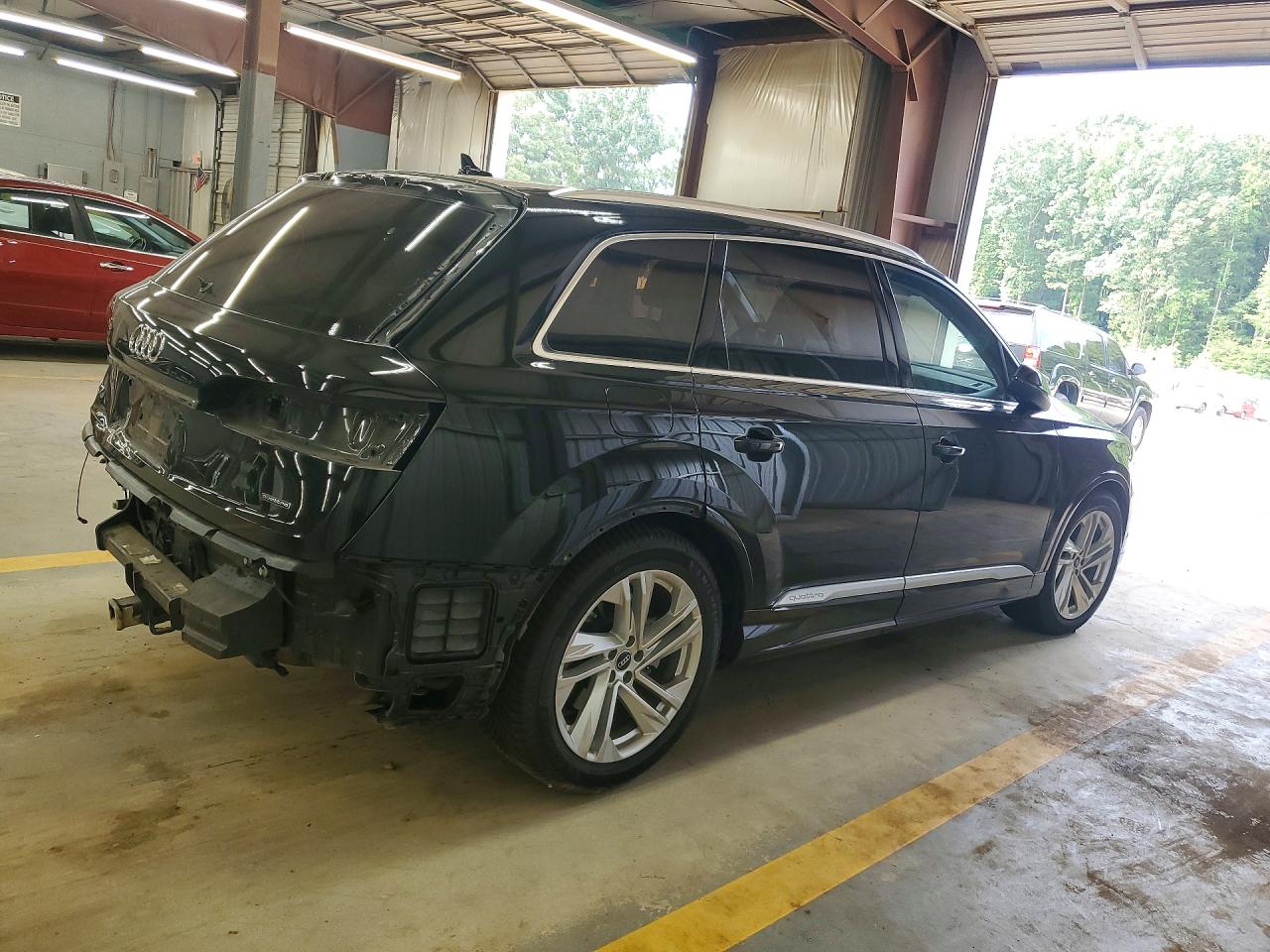 2022 AUDI Q7