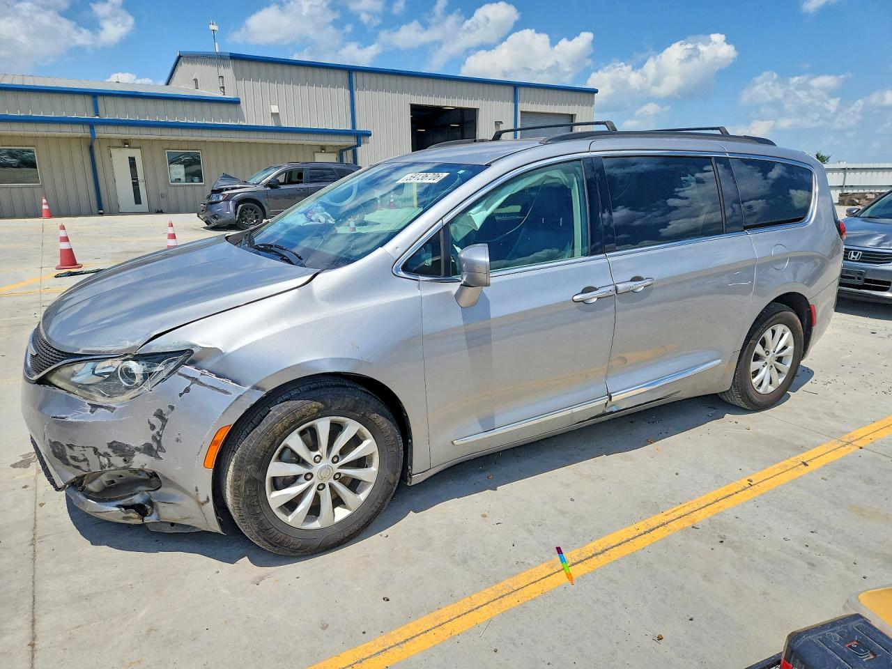 2017 CHRYSLER PACIFICA