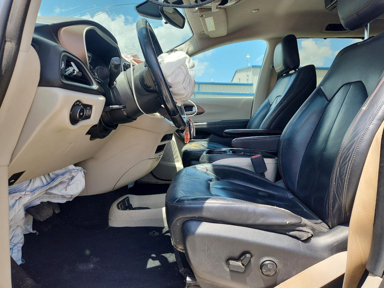 2017 CHRYSLER PACIFICA