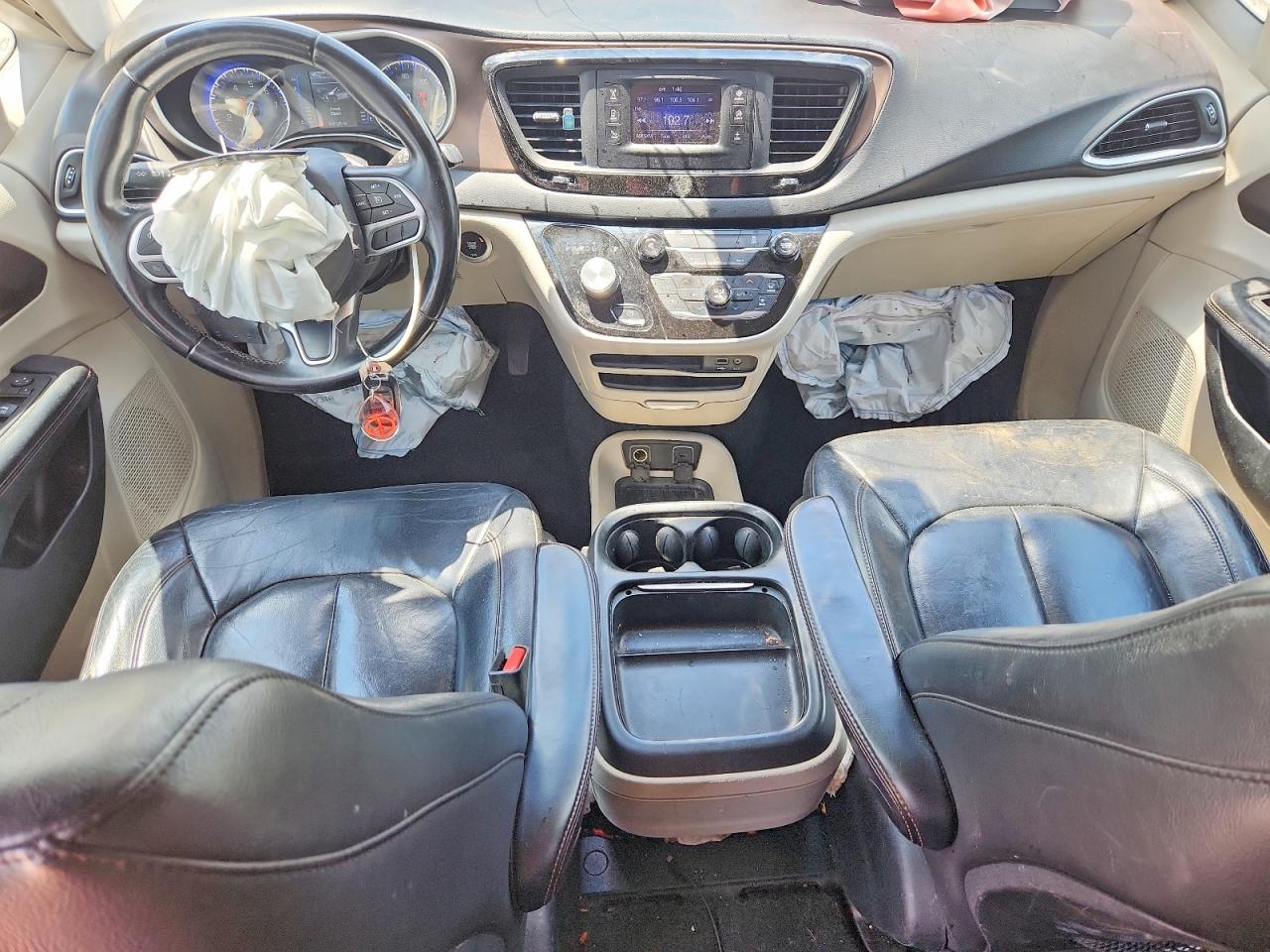 2017 CHRYSLER PACIFICA