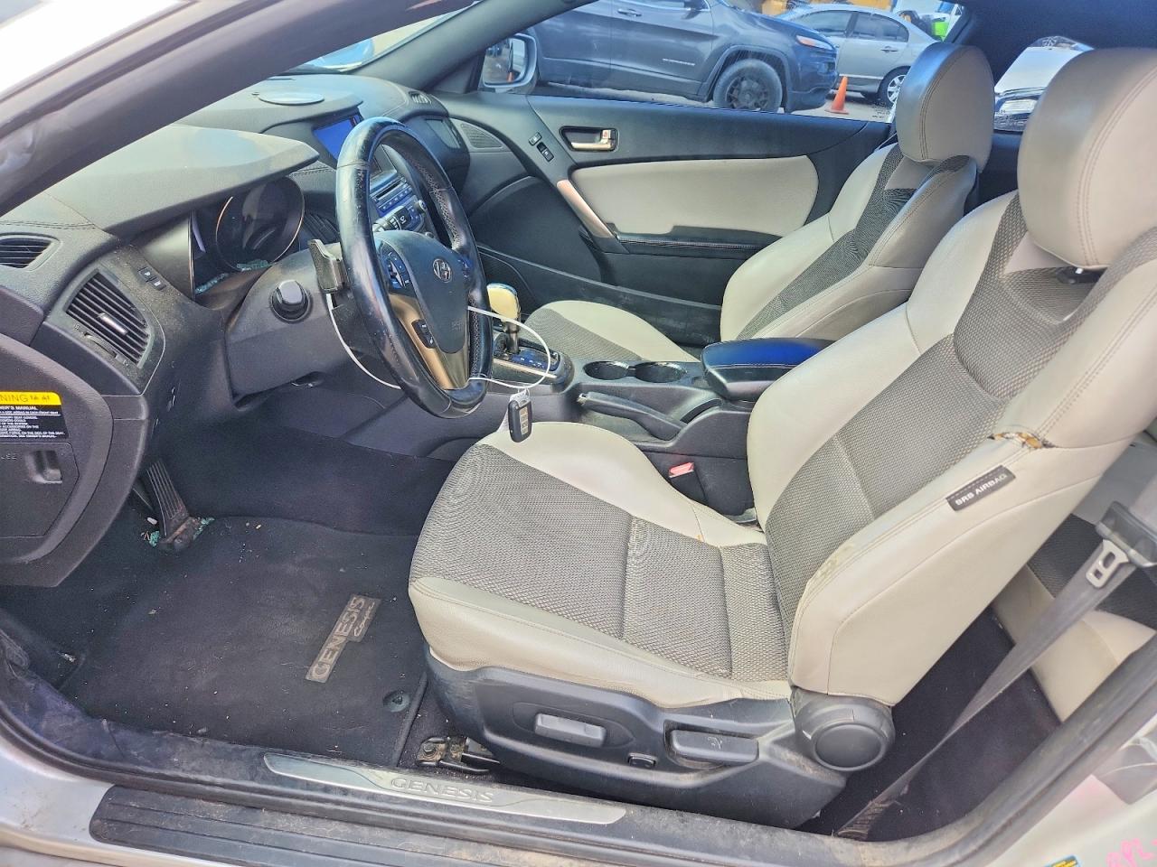 2013 HYUNDAI GENESIS
