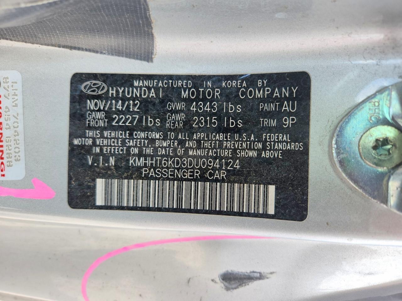 2013 HYUNDAI GENESIS