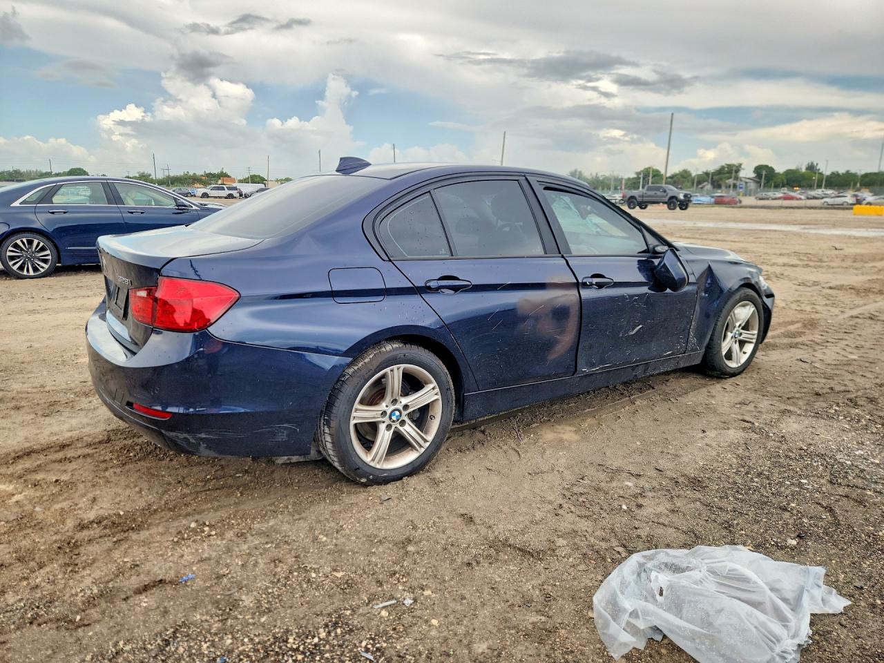 2014 BMW 3 SERIES