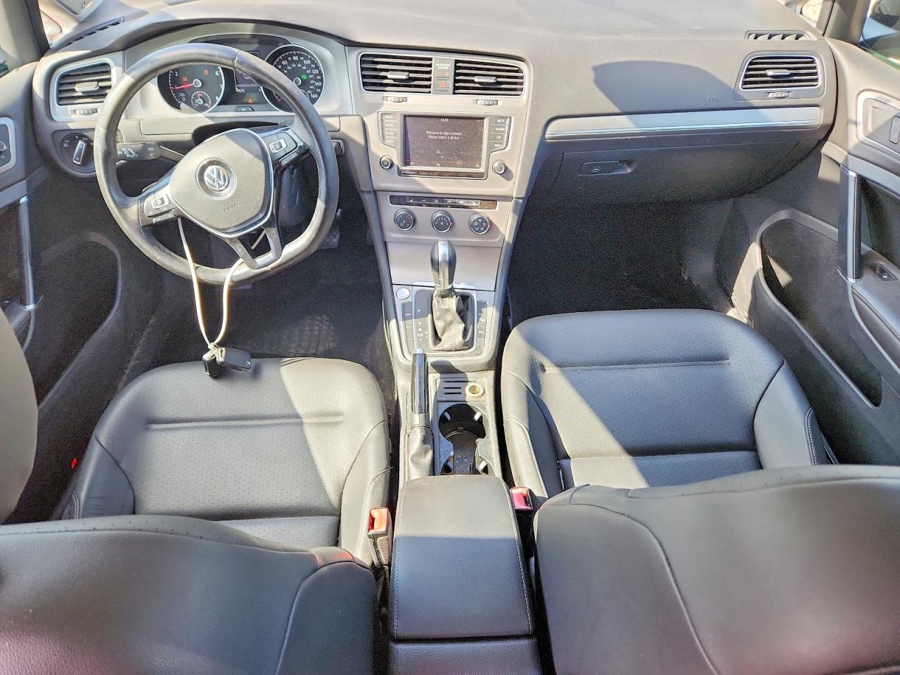2016 VOLKSWAGEN GOLF