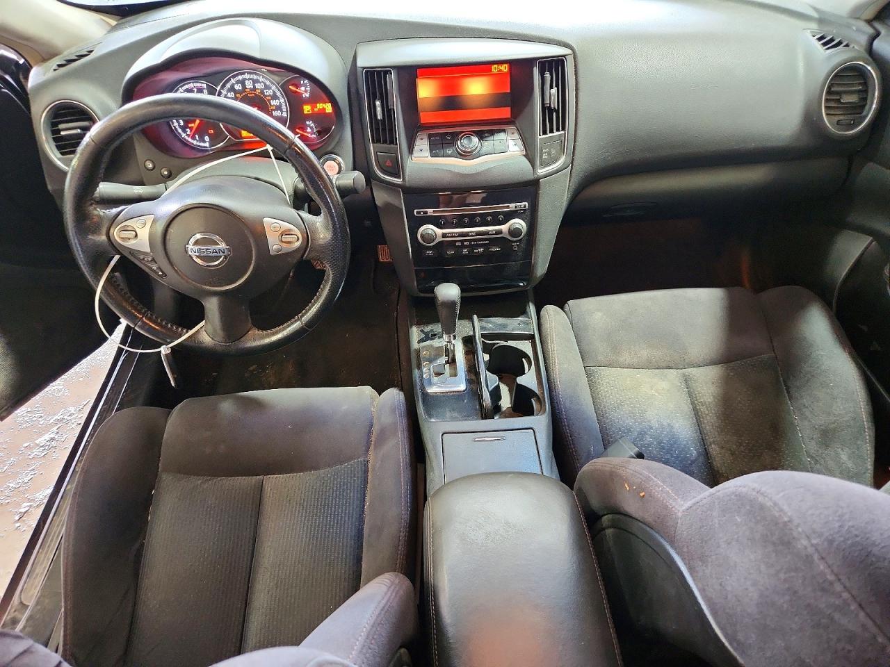 2010 NISSAN MAXIMA