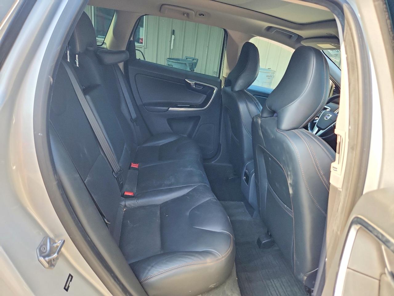 2017 VOLVO XC60