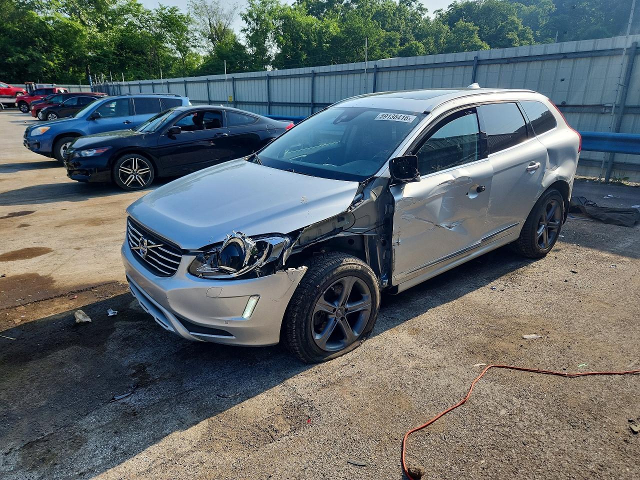2017 VOLVO XC60