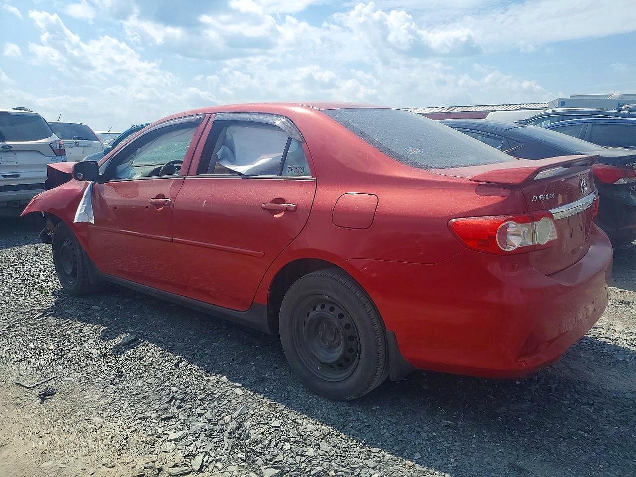 2011 TOYOTA COROLLA