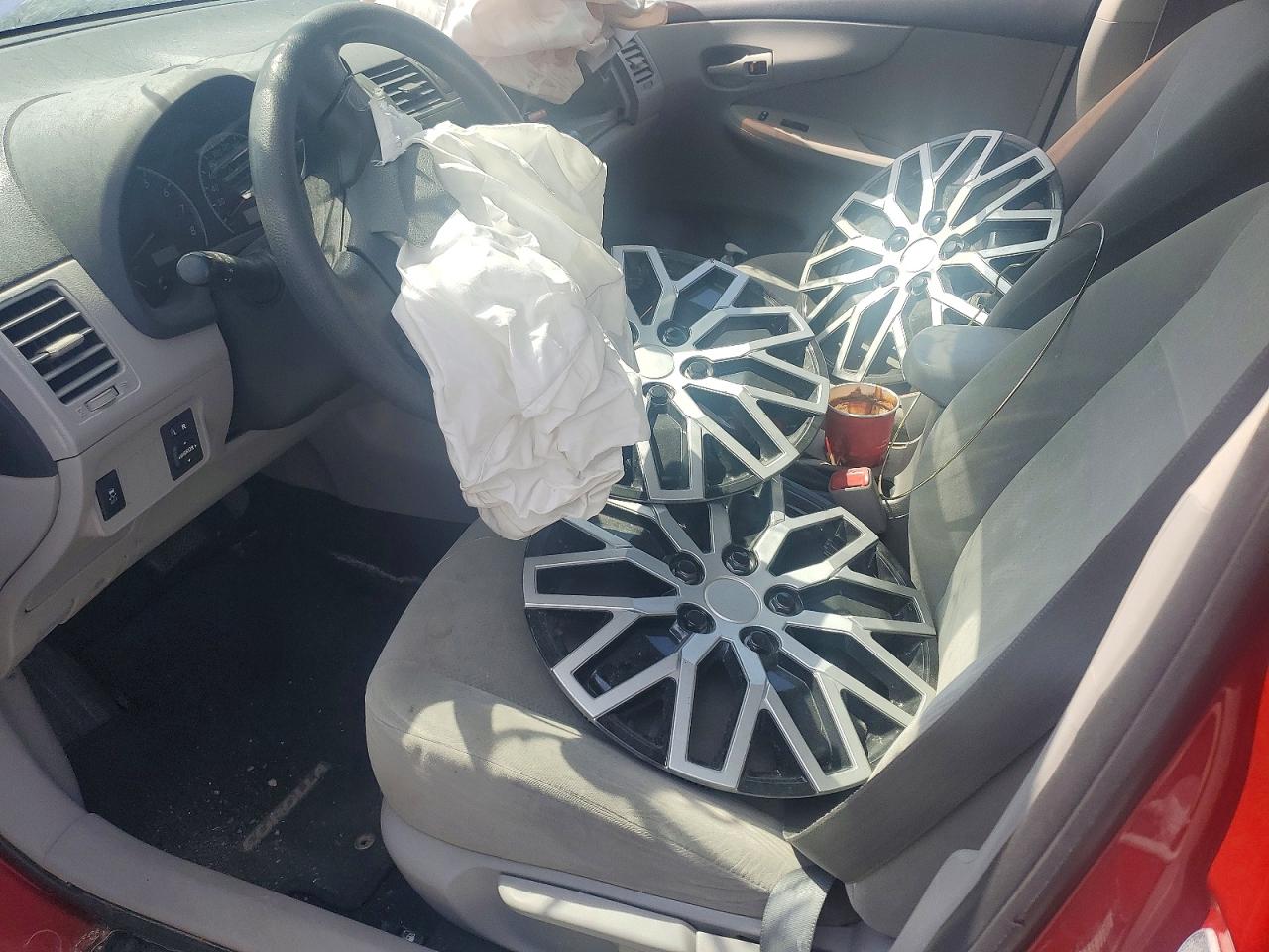 2011 TOYOTA COROLLA