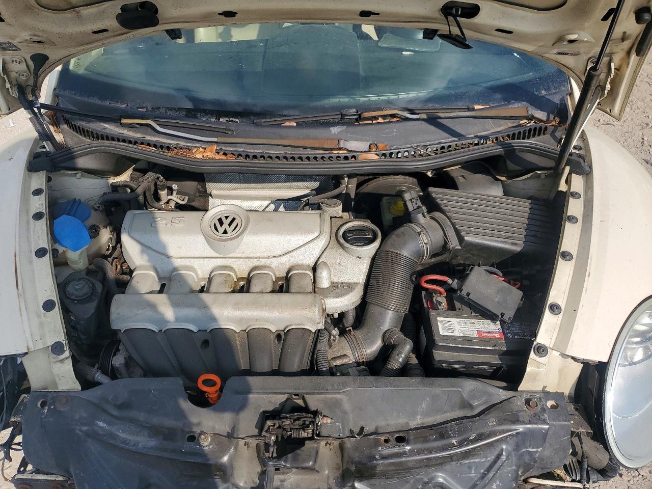 2008 VOLKSWAGEN BEETLE