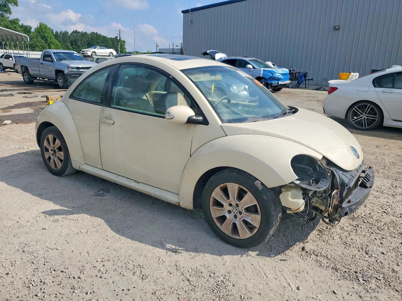 2008 VOLKSWAGEN BEETLE