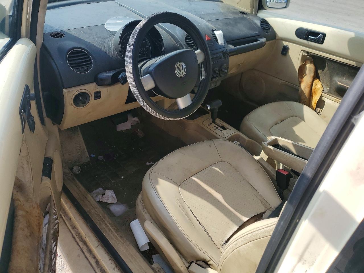 2008 VOLKSWAGEN BEETLE