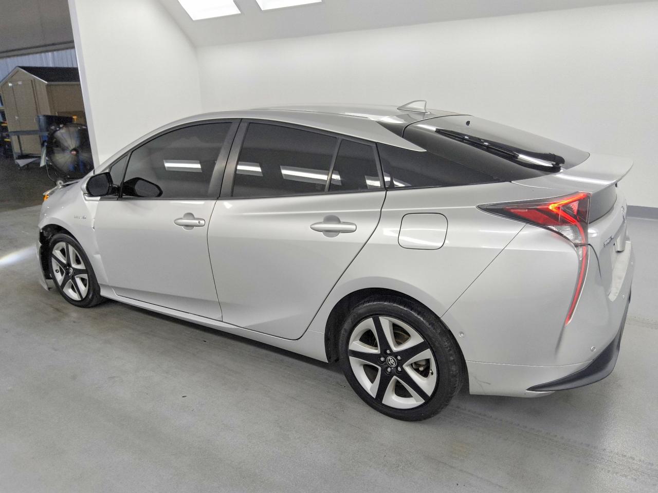 2018 TOYOTA PRIUS