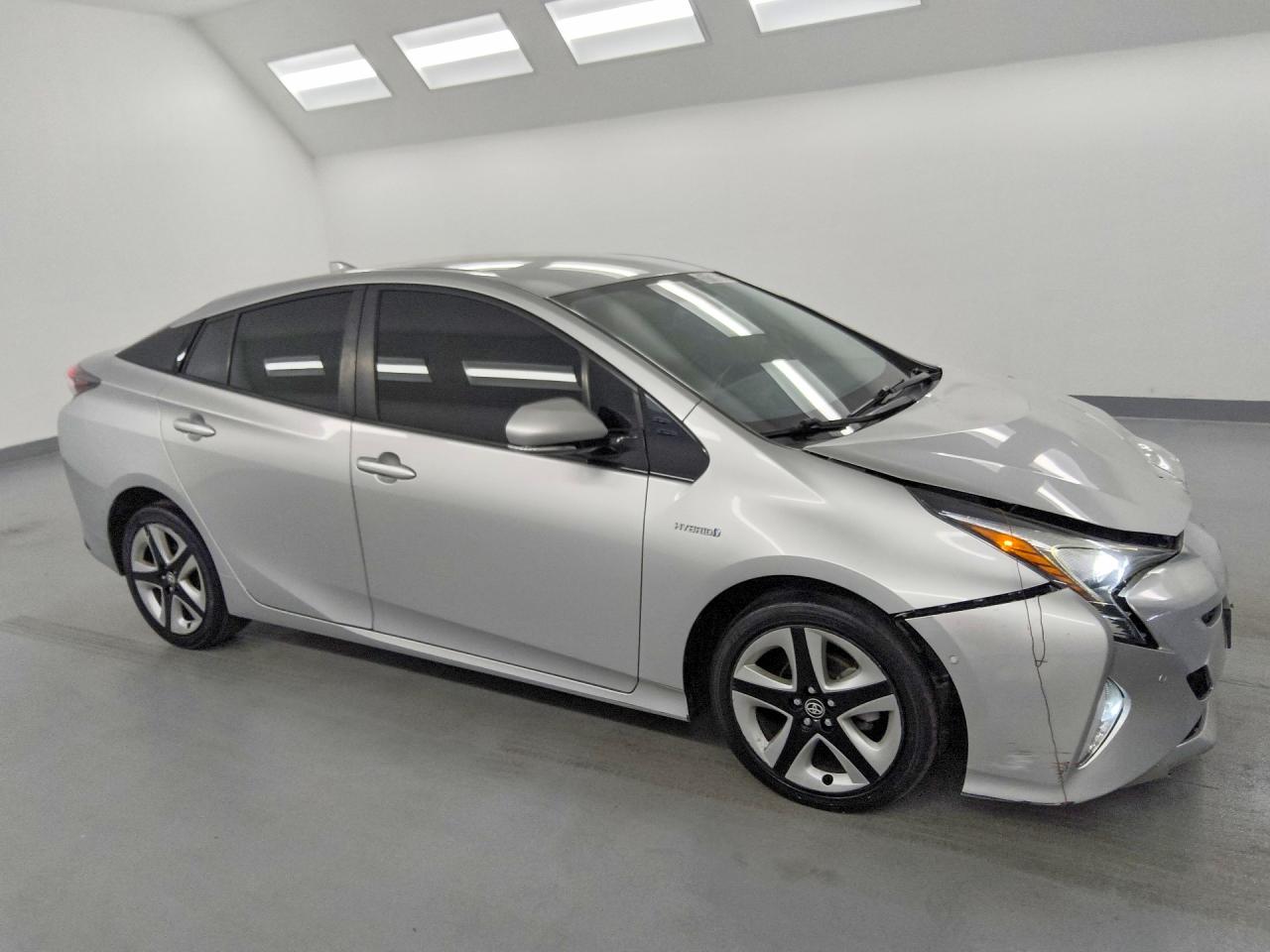 2018 TOYOTA PRIUS