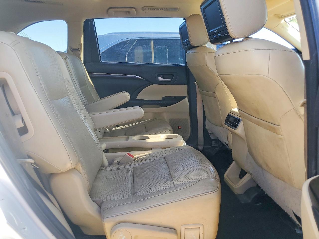 2015 TOYOTA HIGHLANDER