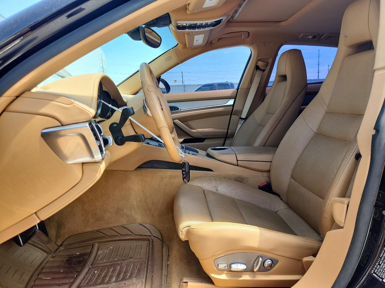 2016 PORSCHE PANAMERA