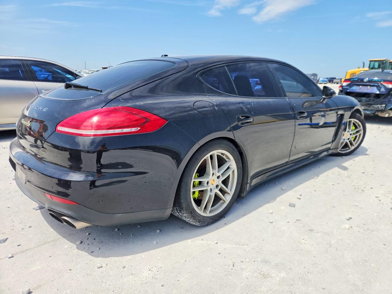 2016 PORSCHE PANAMERA