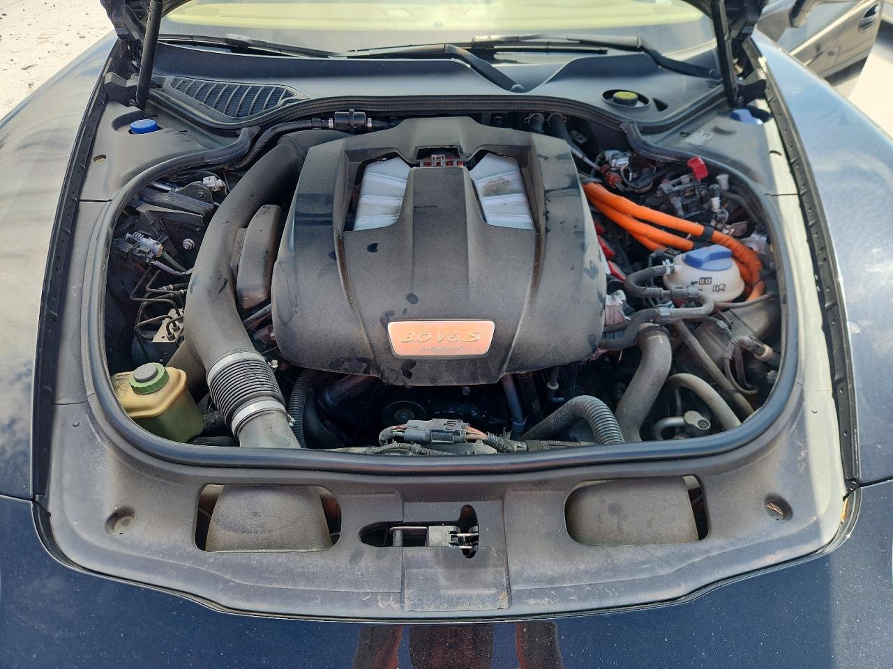2016 PORSCHE PANAMERA
