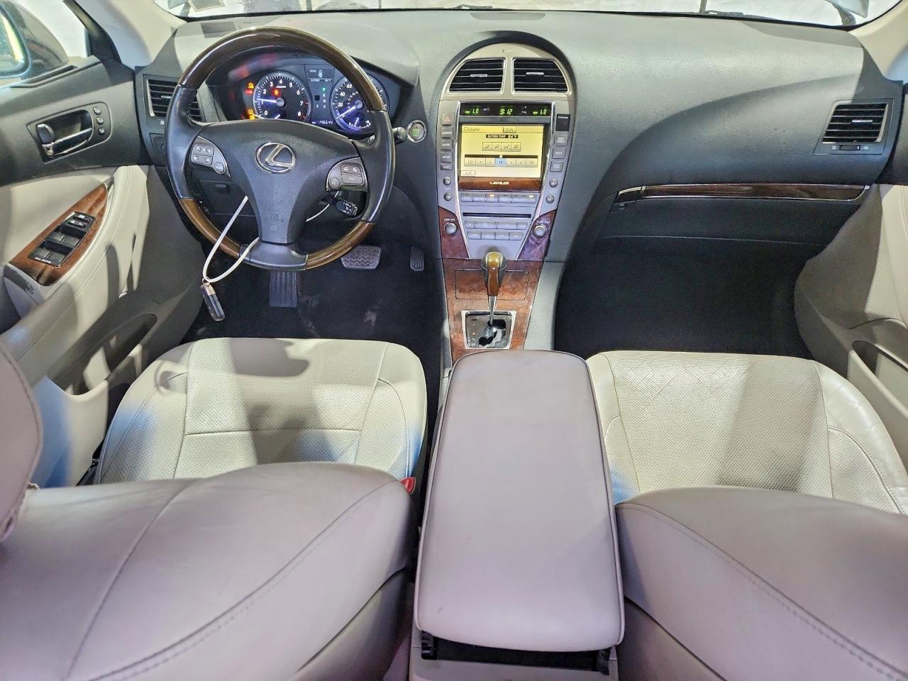 2011 LEXUS ES350