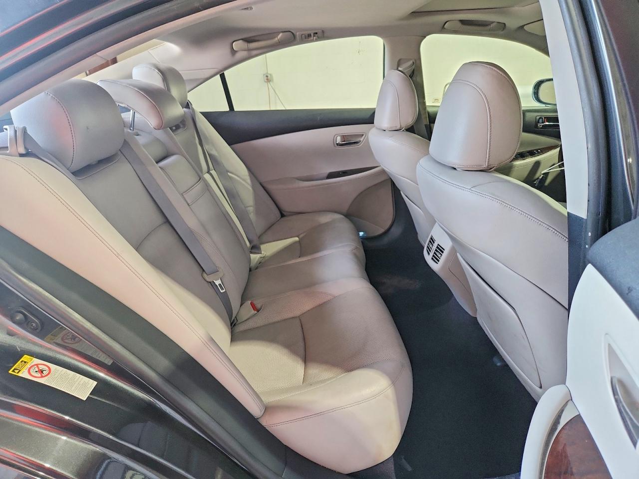 2011 LEXUS ES350