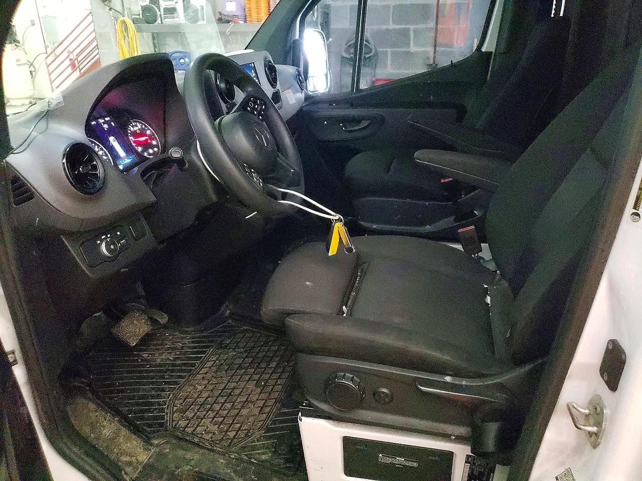 2023 MERCEDES-BENZ SPRINTER