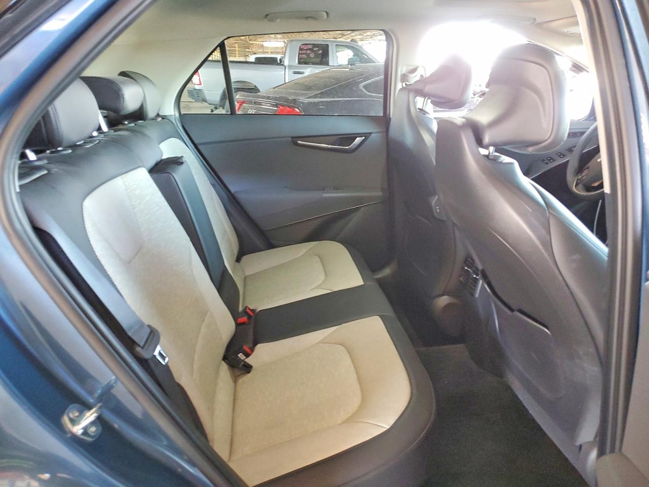 2025 KIA NIRO