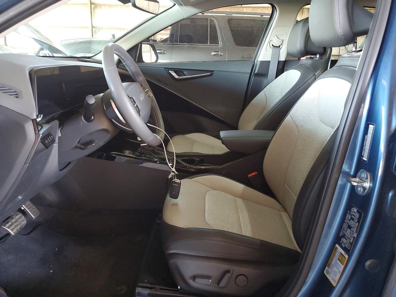 2025 KIA NIRO