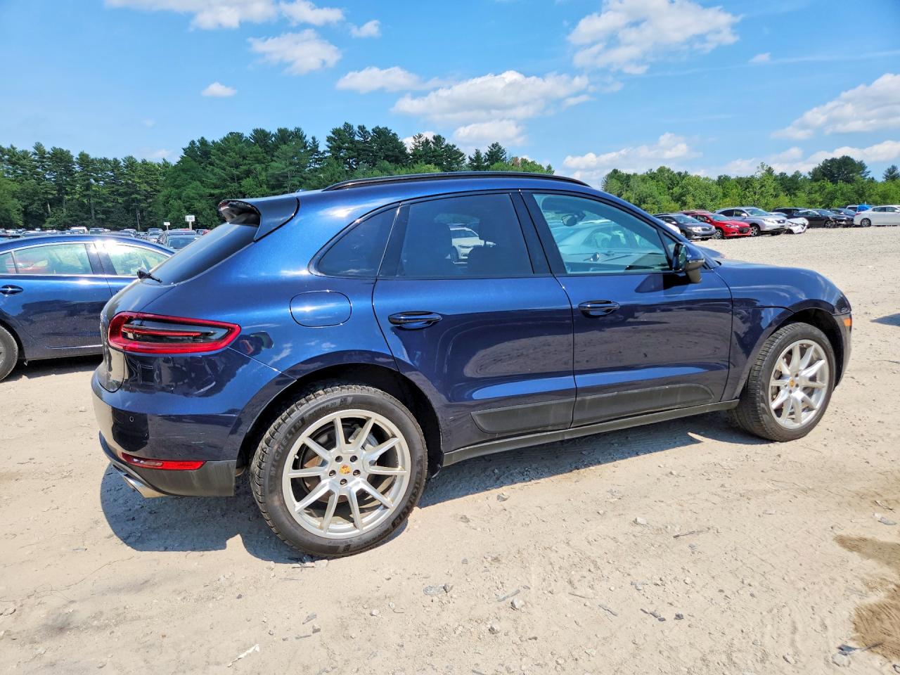 2018 PORSCHE MACAN
