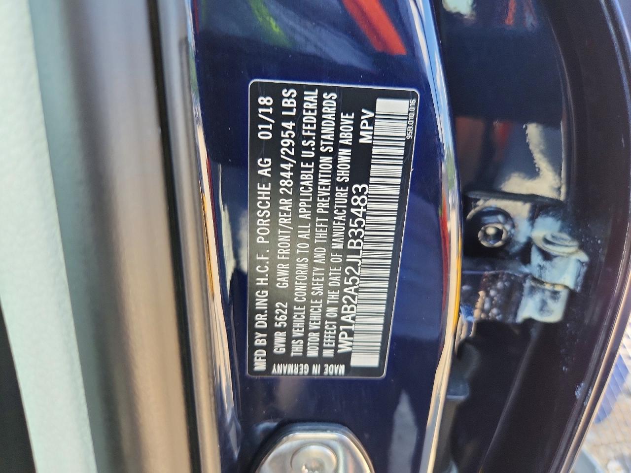 2018 PORSCHE MACAN