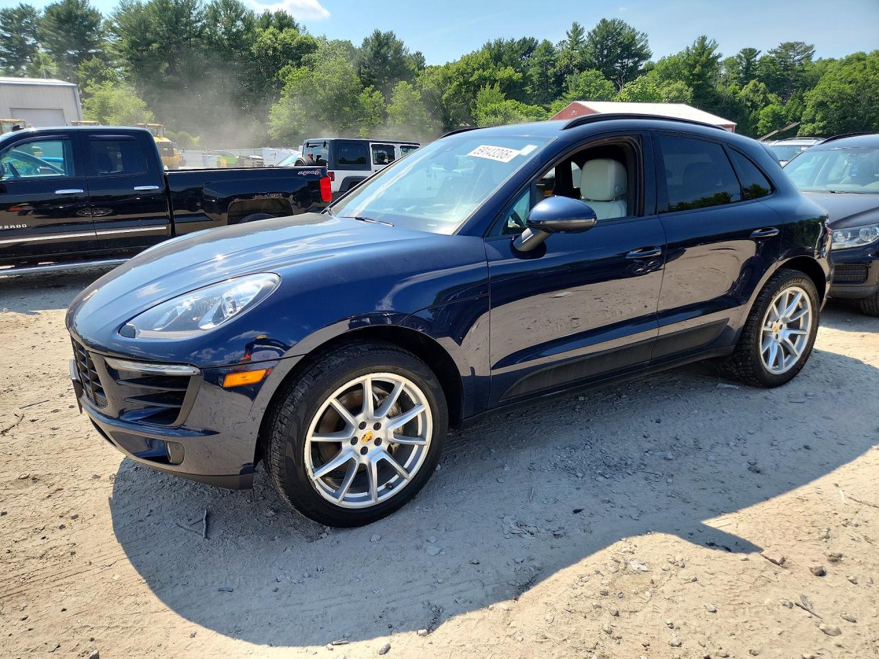 2018 PORSCHE MACAN