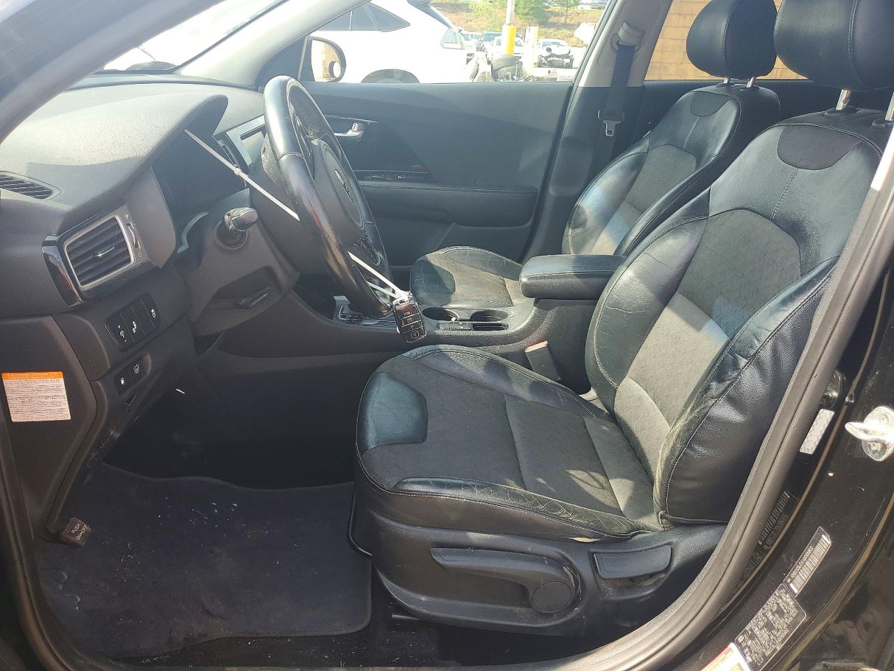 2017 KIA NIRO LXS S