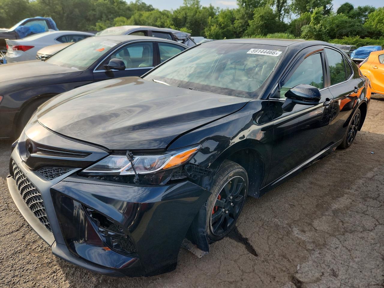 2018 TOYOTA CAMRY