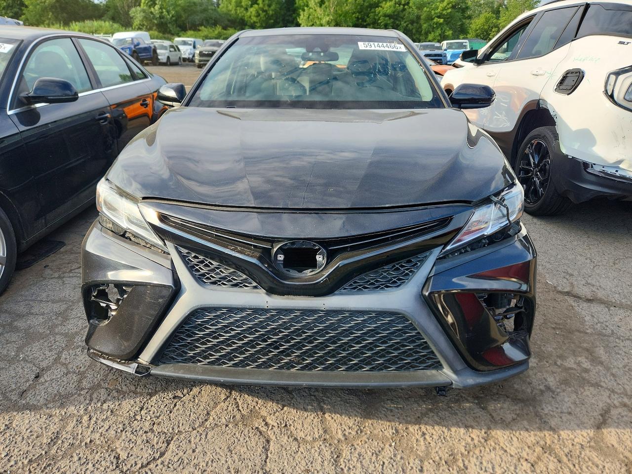 2018 TOYOTA CAMRY
