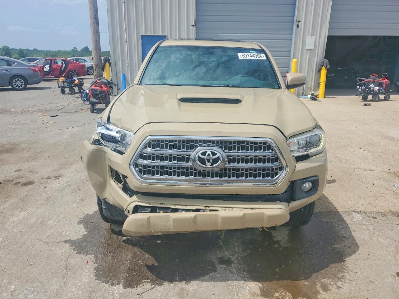 2016 TOYOTA TACOMA
