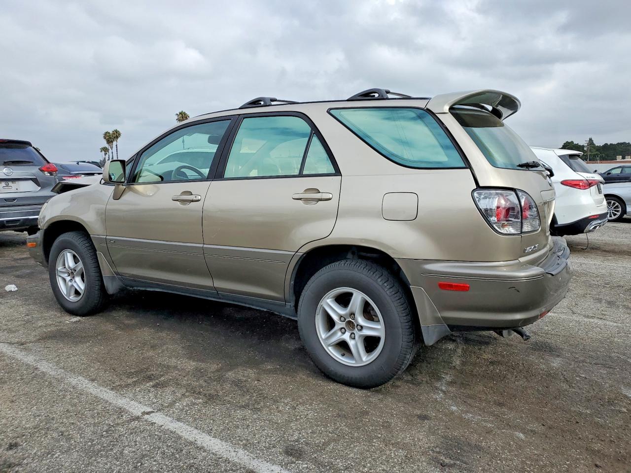 2001 LEXUS RX300