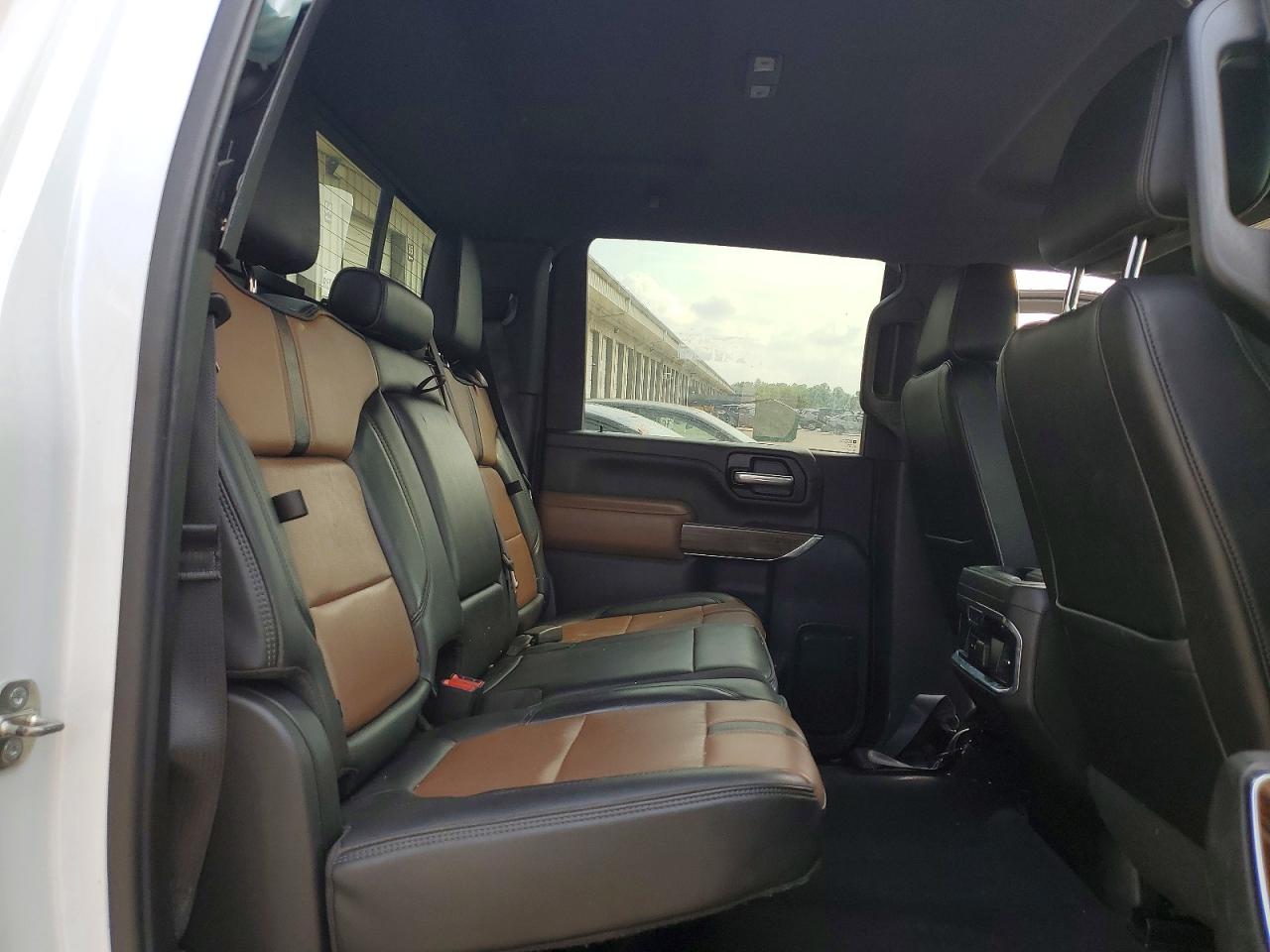 2020 CHEVROLET SILVERADO