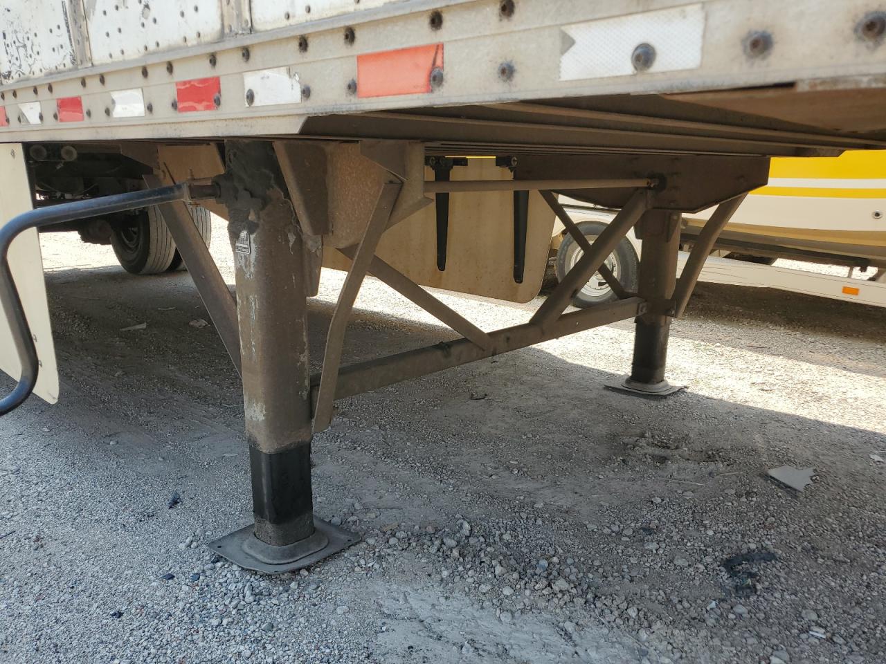 2004 WABASH 28 TRAILER