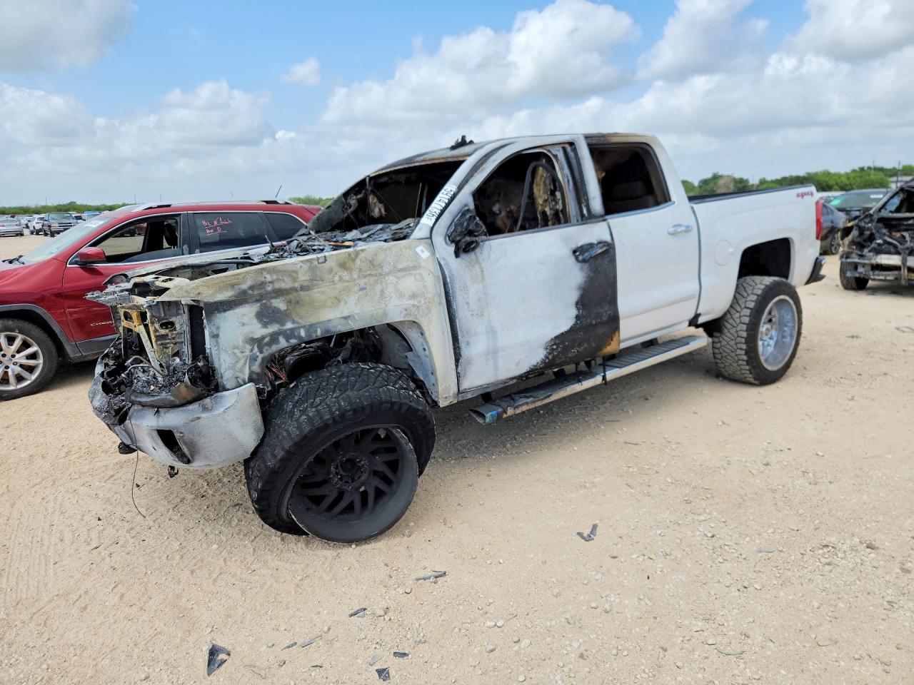 2017 CHEVROLET SILVERADO