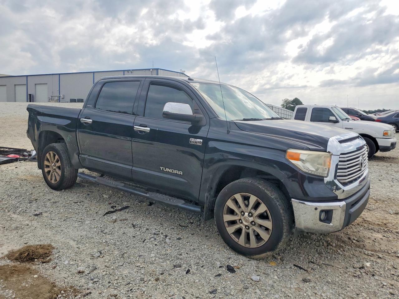 2014 TOYOTA TUNDRA
