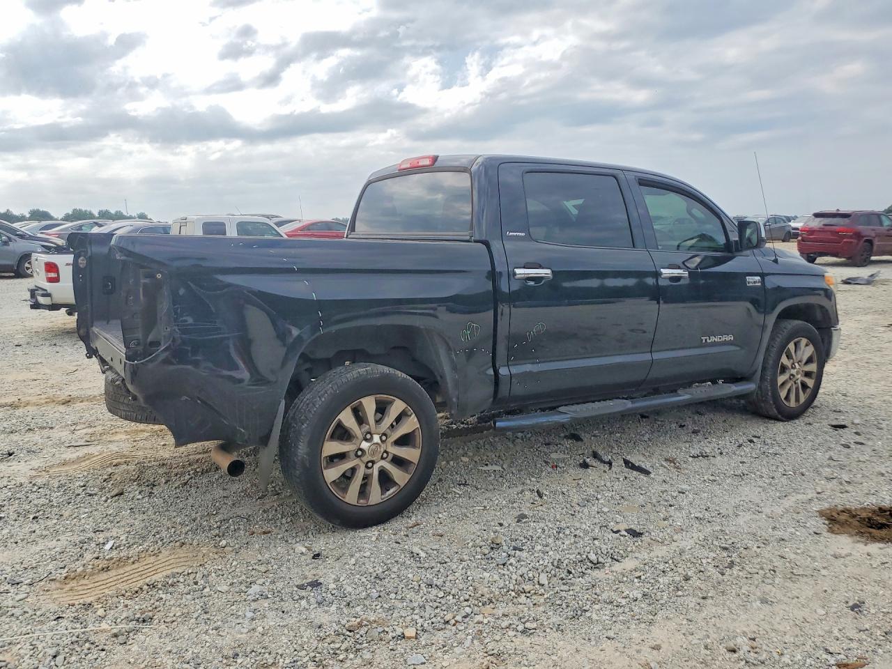 2014 TOYOTA TUNDRA